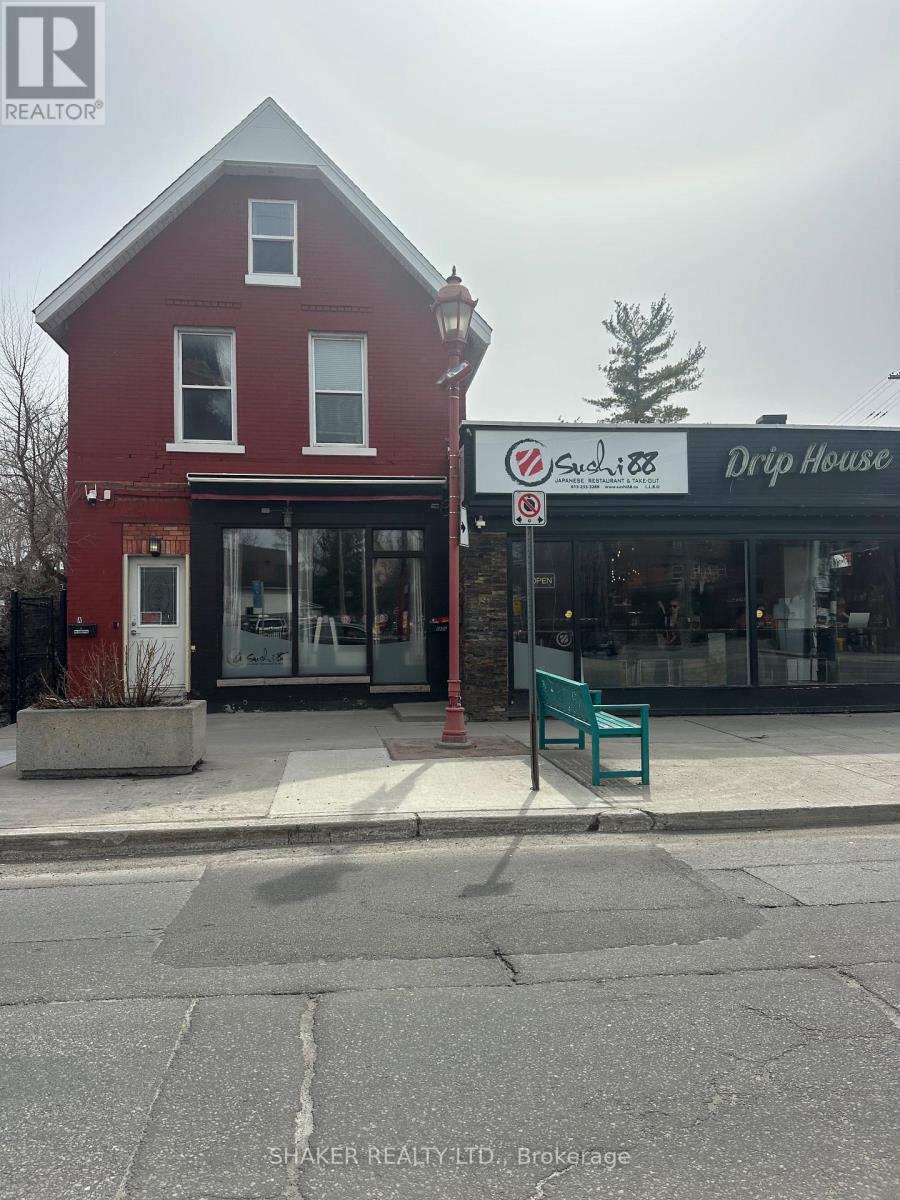690-B Somerset Street W, Ottawa, Ontario K1R 6P4 - Photo 3 - X12961880