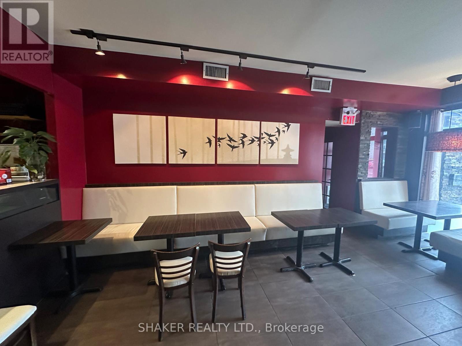 690-B Somerset Street W, Ottawa, Ontario K1R 6P4 - Photo 6 - X12961880