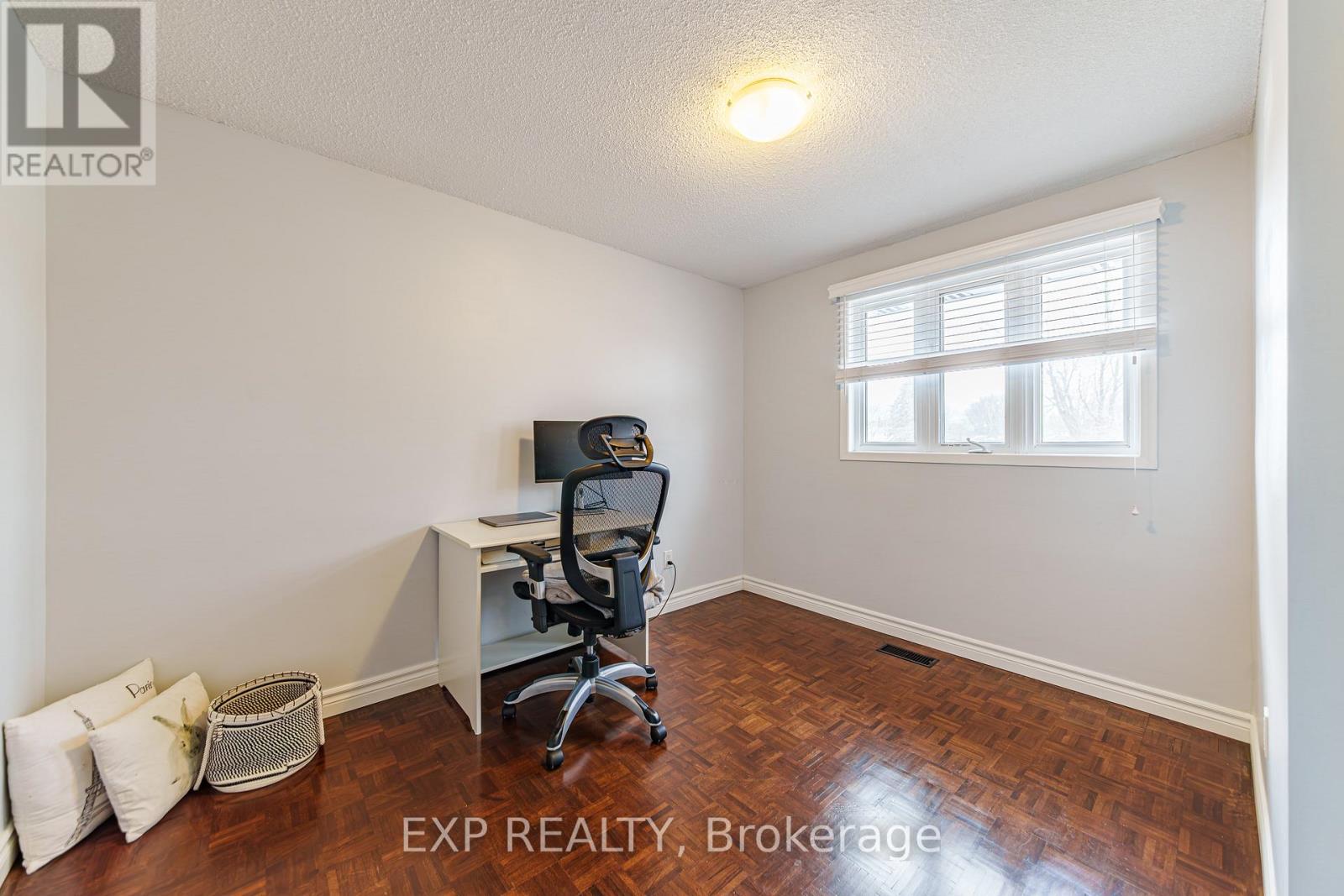 115 Sheldrake Drive, Ottawa, Ontario  K2L 1T1 - Photo 12 - X12961940