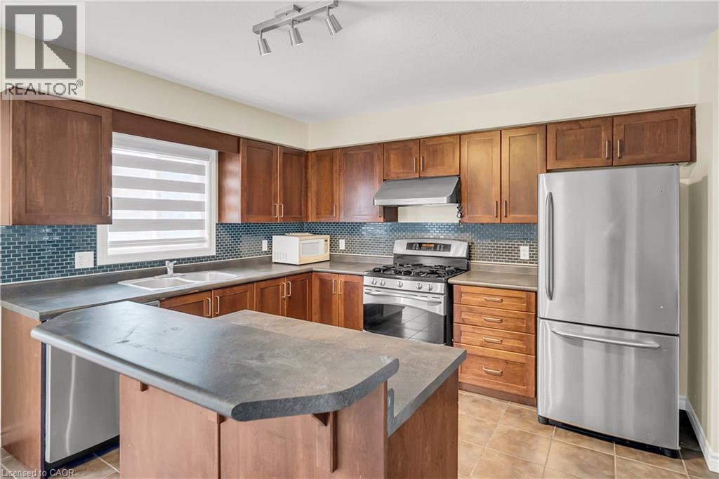 51 Seabrooke Drive, Kitchener, Ontario  N2R 1Y1 - Photo 10 - 40817675