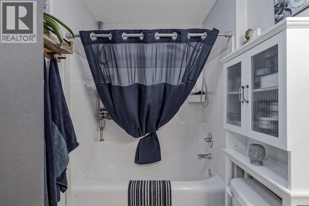 10 Chaparral Ridge Park Se, Calgary, Alberta  T2X 0E4 - Photo 33 - A2296998