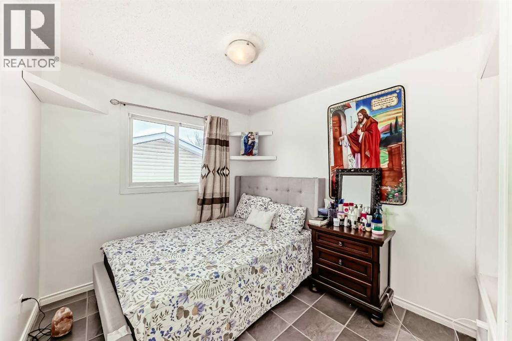 3803 49 Street NE, Calgary, Alberta  T1Y 1Y5 - Photo 12 - A2297953