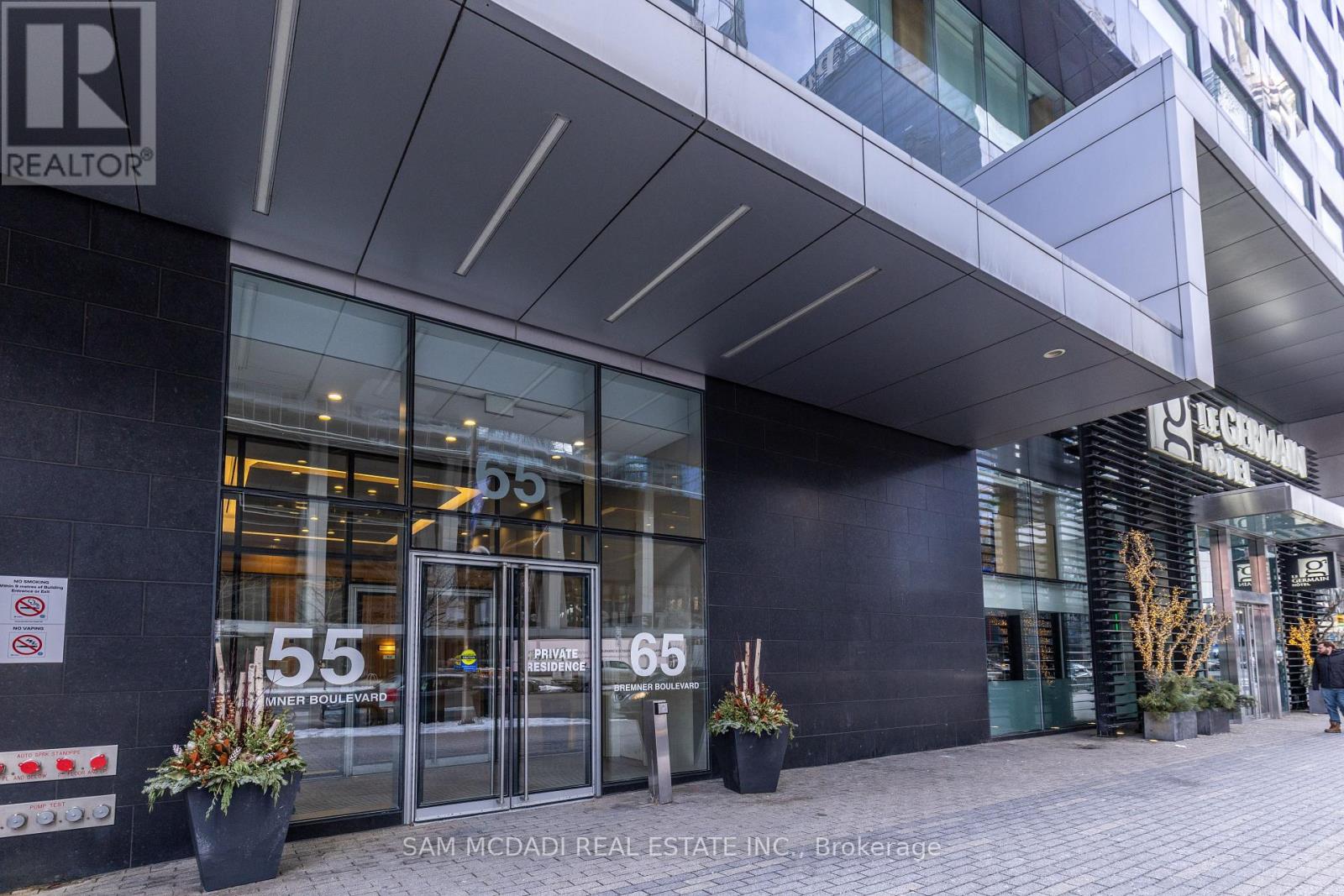 3407 - 55 Bremner Boulevard, Toronto, Ontario  M5J 0A6 - Photo 2 - C12961888