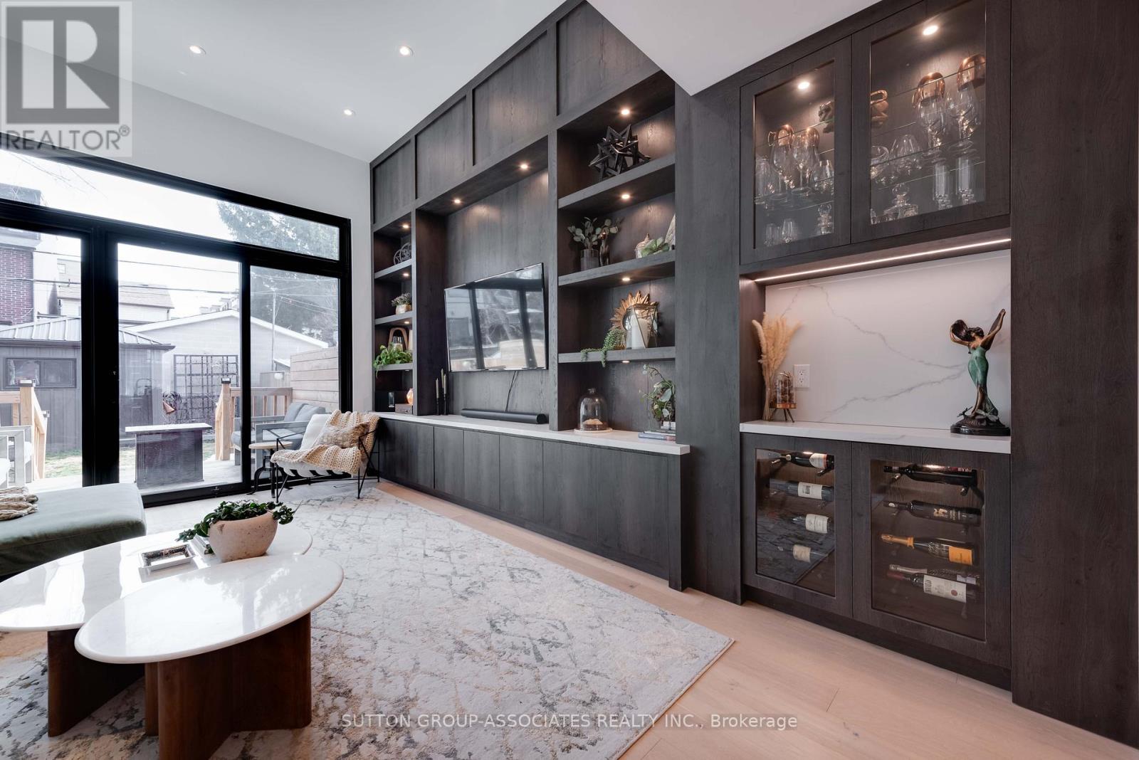 243 Robina Avenue, Toronto, Ontario  M6C 3Y9 - Photo 11 - C12961914