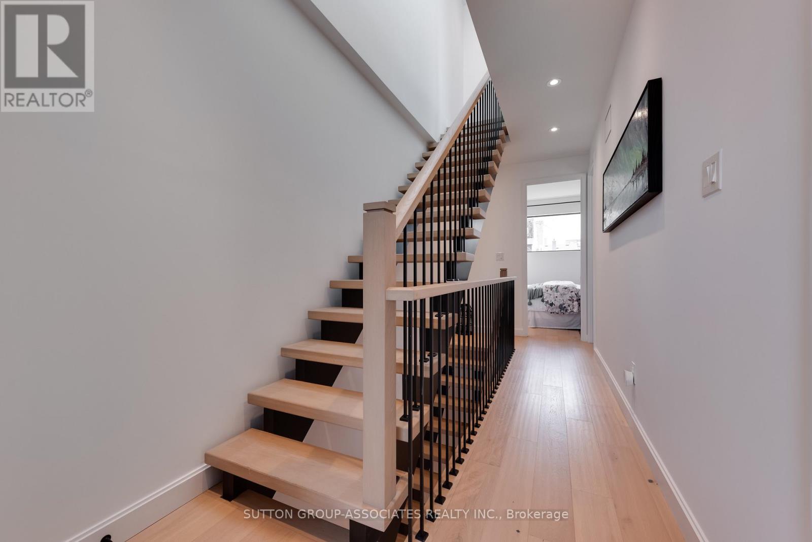 243 Robina Avenue, Toronto, Ontario  M6C 3Y9 - Photo 21 - C12961914