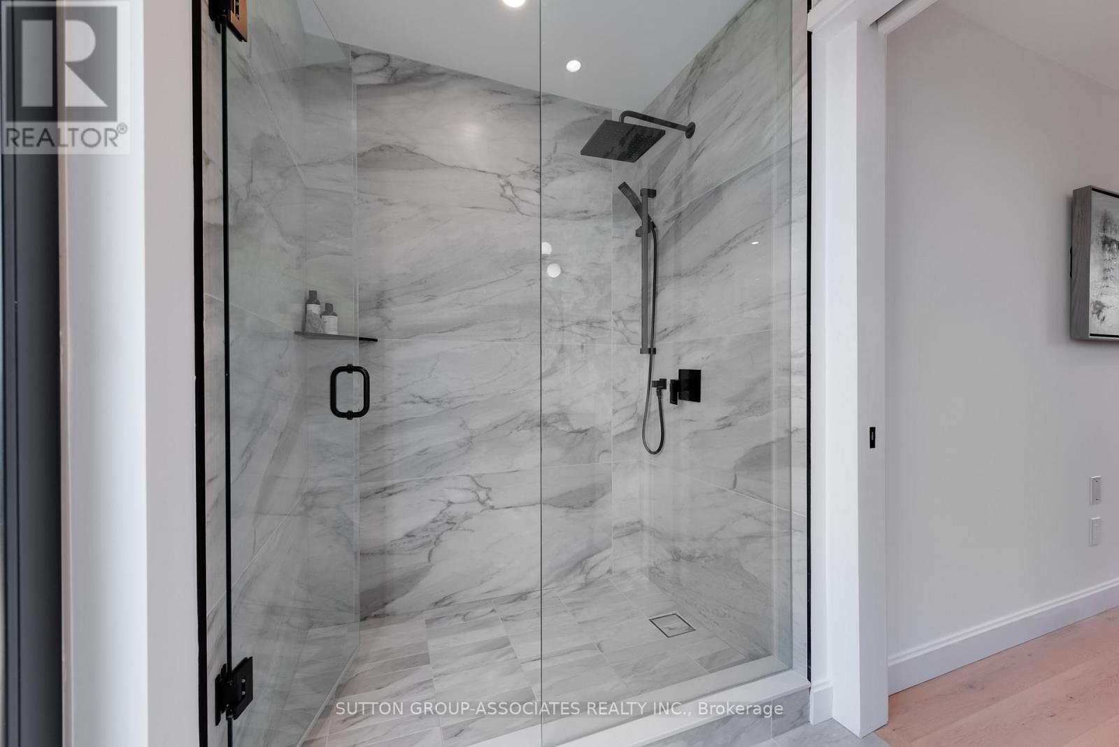 243 Robina Avenue, Toronto, Ontario  M6C 3Y9 - Photo 31 - C12961914