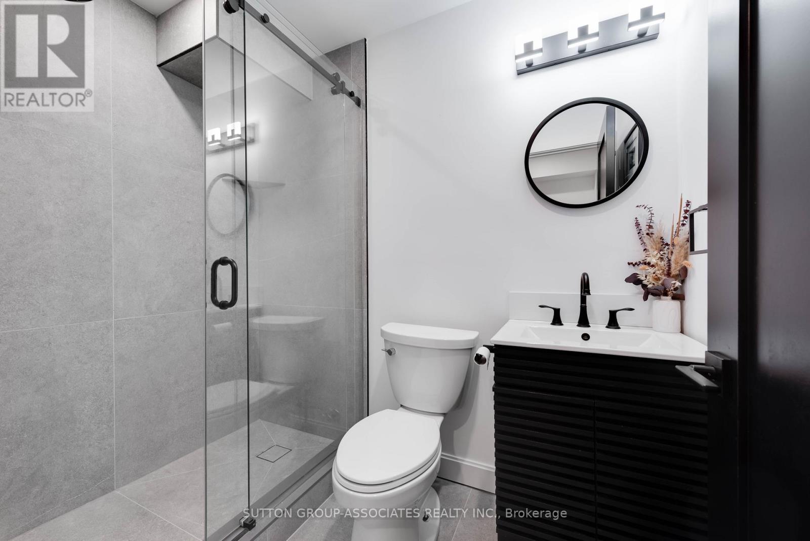 243 Robina Avenue, Toronto, Ontario  M6C 3Y9 - Photo 37 - C12961914