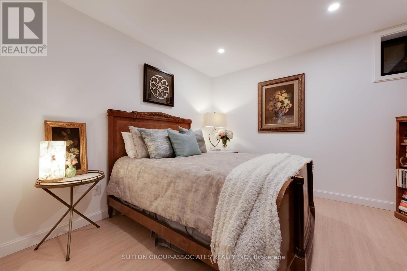 243 Robina Avenue, Toronto, Ontario  M6C 3Y9 - Photo 38 - C12961914