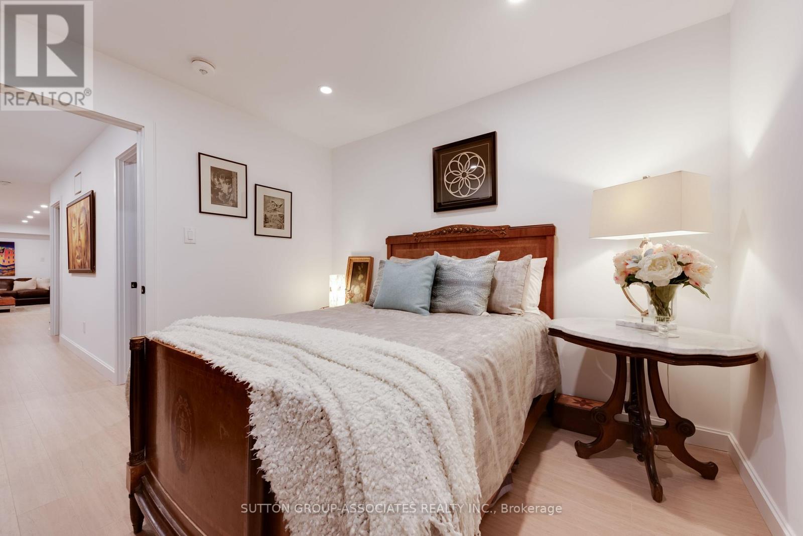 243 Robina Avenue, Toronto, Ontario  M6C 3Y9 - Photo 39 - C12961914