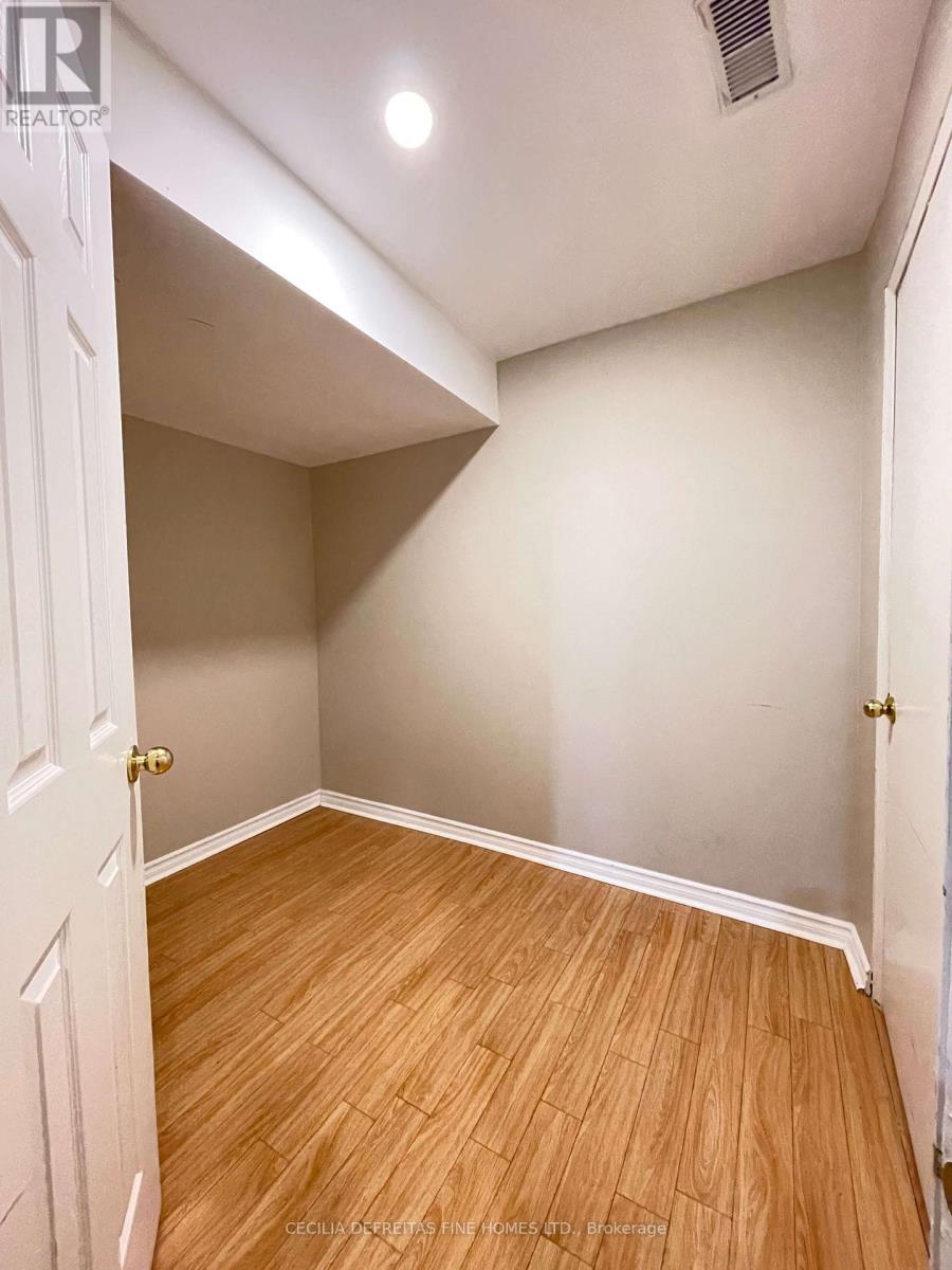 Bsmt - 294 Wildberry Crescent, Vaughan, Ontario  L4H 2H6 - Photo 12 - N12961942