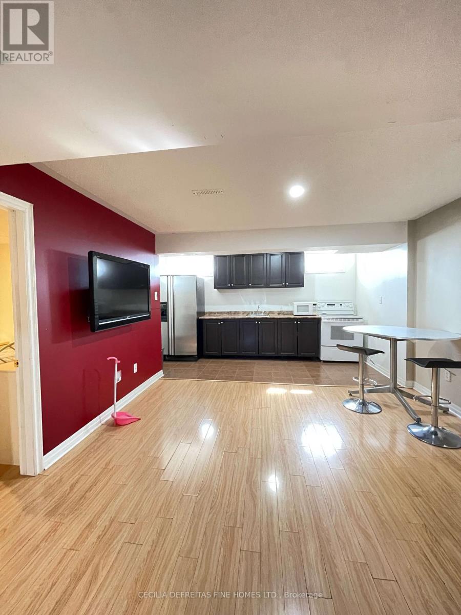 Bsmt - 294 Wildberry Crescent, Vaughan, Ontario  L4H 2H6 - Photo 7 - N12961942