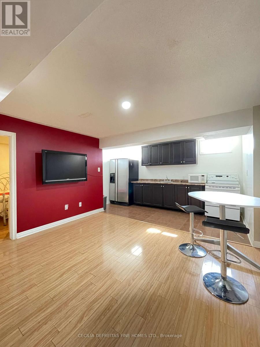 Bsmt - 294 Wildberry Crescent, Vaughan, Ontario  L4H 2H6 - Photo 9 - N12961942