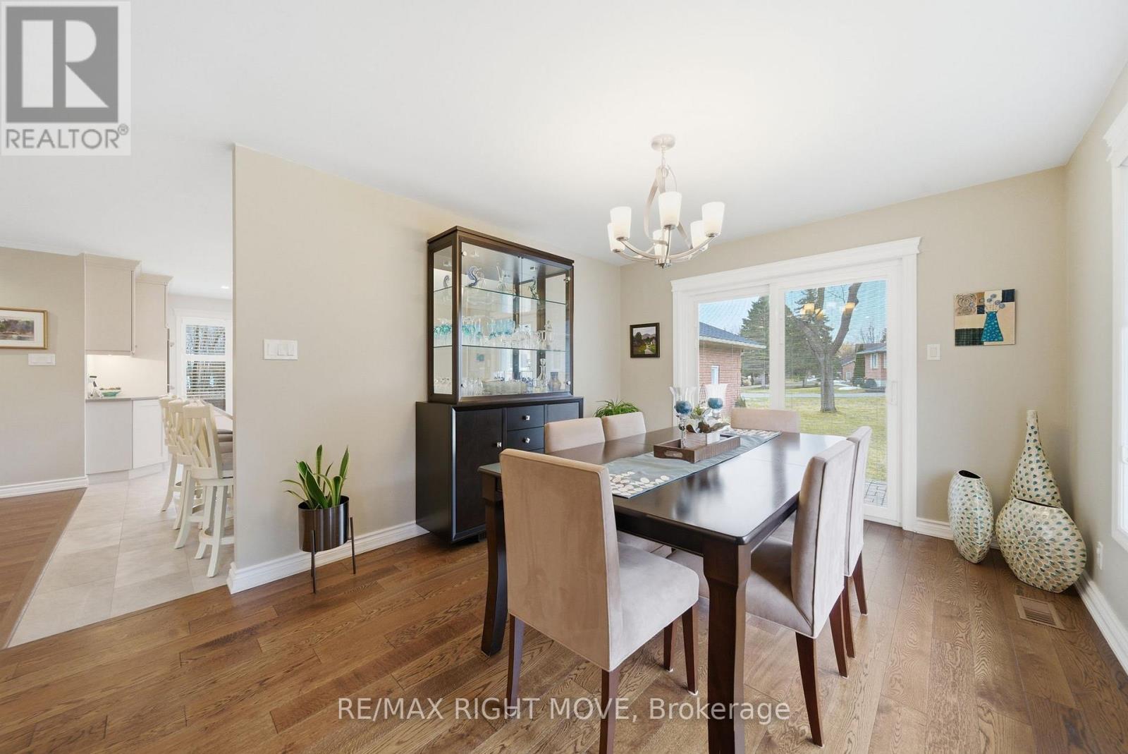 2 Lavender Court, Ramara, Ontario  L0K 1B0 - Photo 10 - S12961852