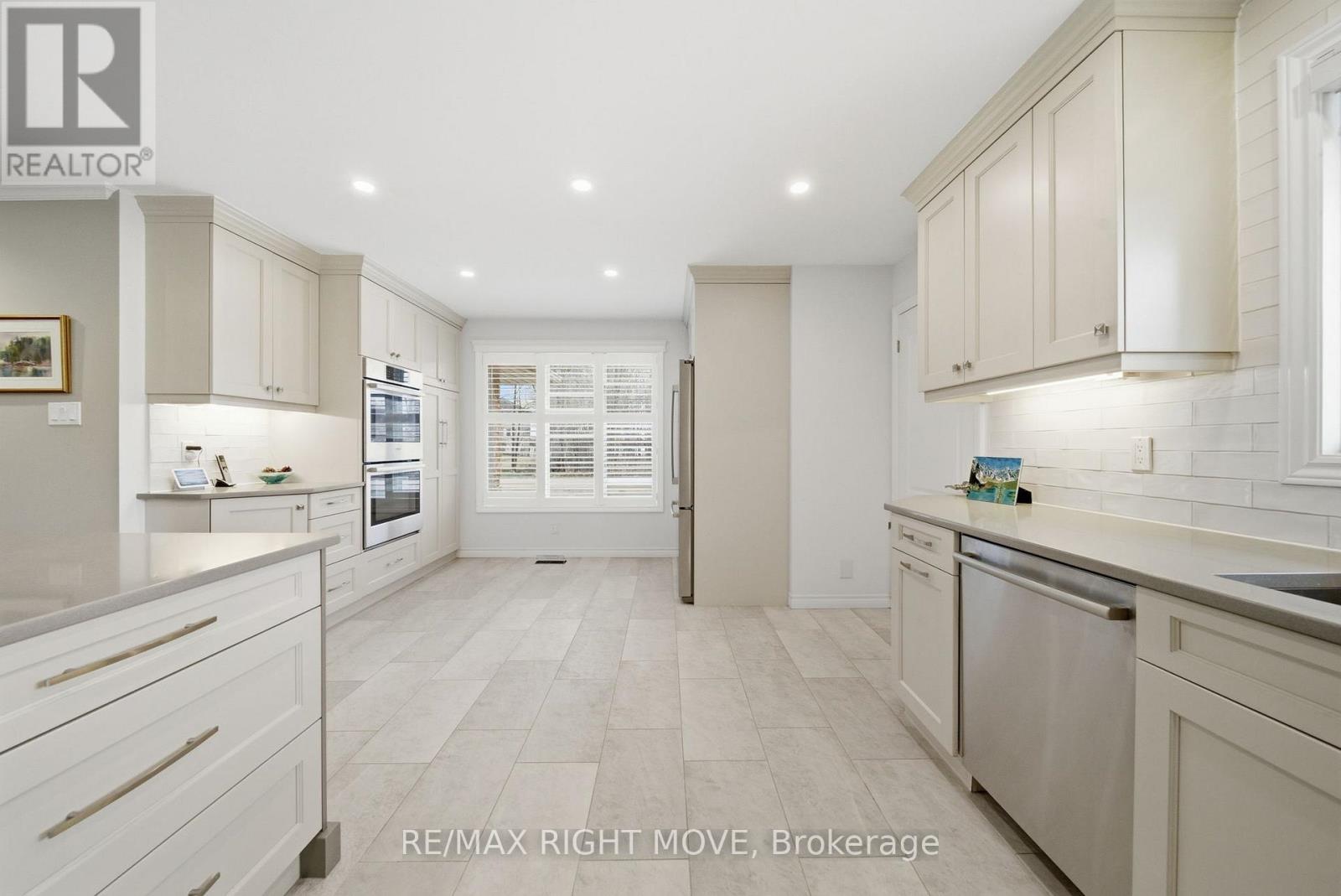 2 Lavender Court, Ramara, Ontario  L0K 1B0 - Photo 15 - S12961852