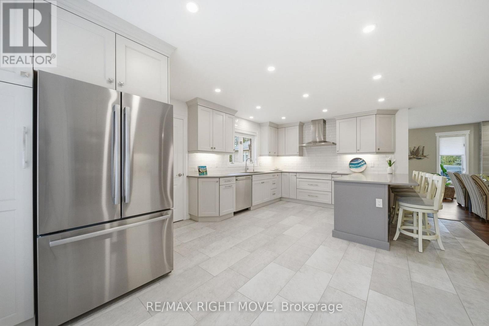 2 Lavender Court, Ramara, Ontario  L0K 1B0 - Photo 17 - S12961852