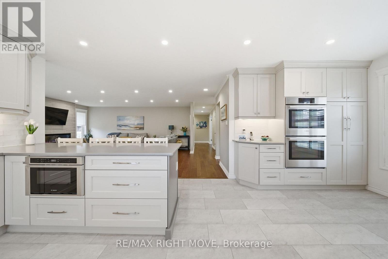 2 Lavender Court, Ramara, Ontario  L0K 1B0 - Photo 19 - S12961852