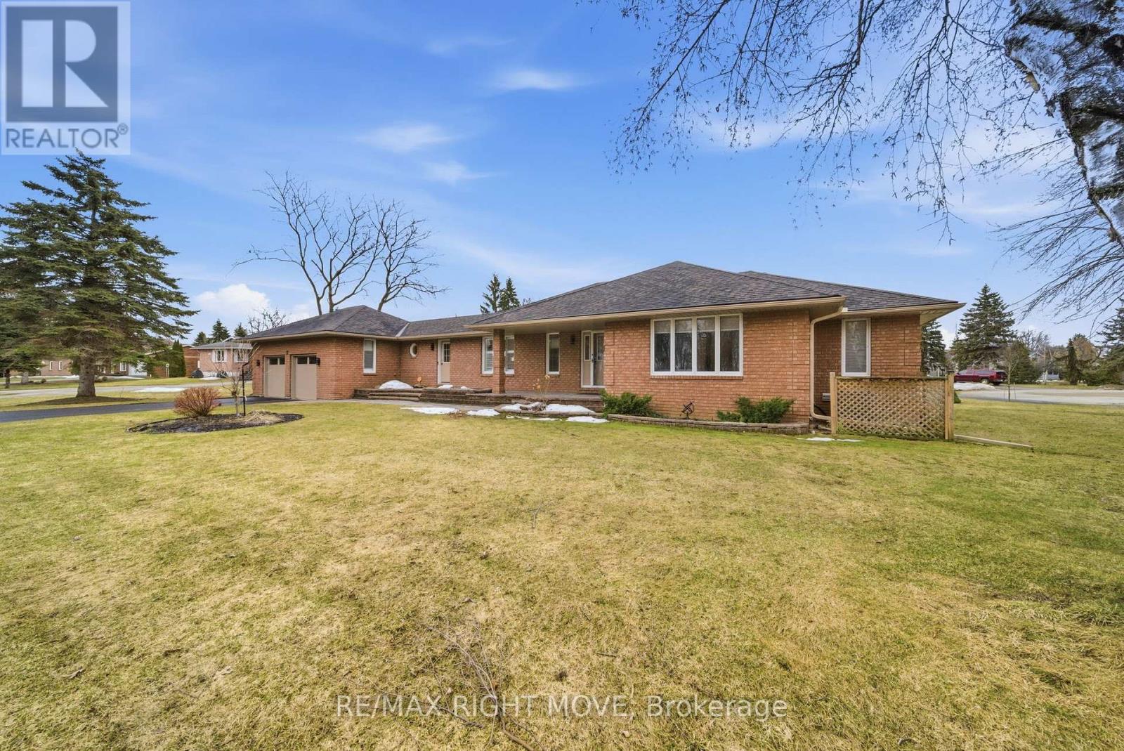 2 Lavender Court, Ramara, Ontario  L0K 1B0 - Photo 37 - S12961852