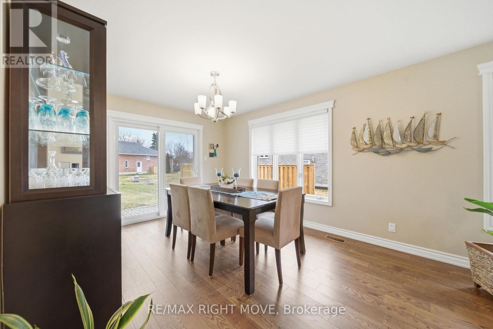 2 Lavender Court, Ramara, Ontario  L0K 1B0 - Photo 9 - S12961852