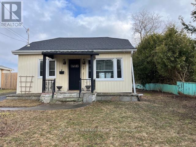 19 Windsor Drive, Whitchurch-Stouffville, Ontario  L2A 2Y6 - Photo 2 - N12902858