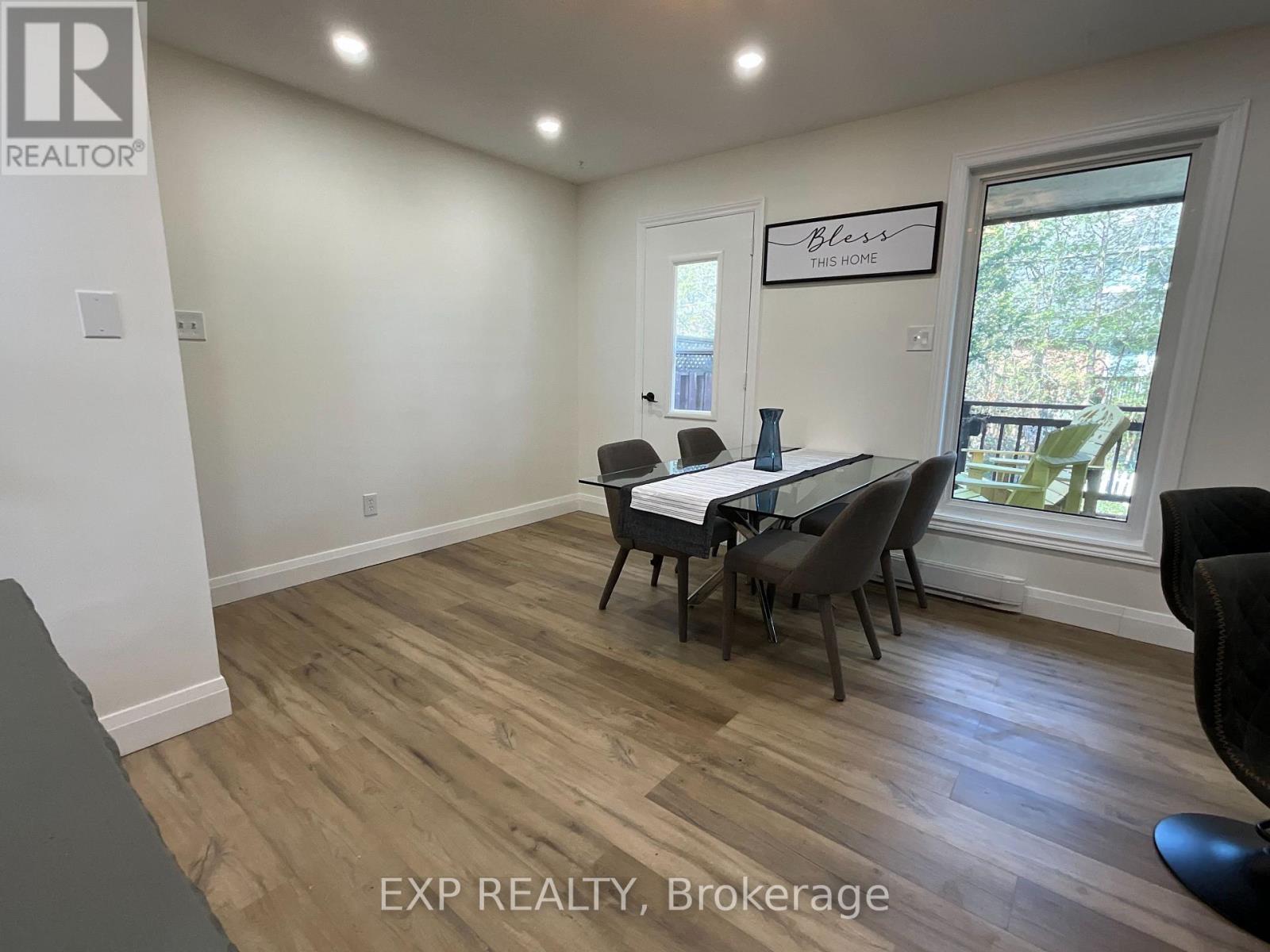 10 - 27 Tulip Street, Oakville, Ontario  L6L 3V3 - Photo 10 - W12961856