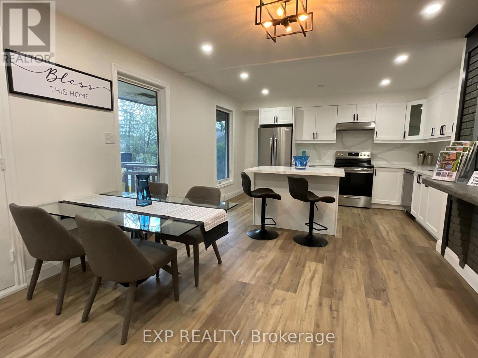 10 - 27 Tulip Street, Oakville, Ontario  L6L 3V3 - Photo 12 - W12961856