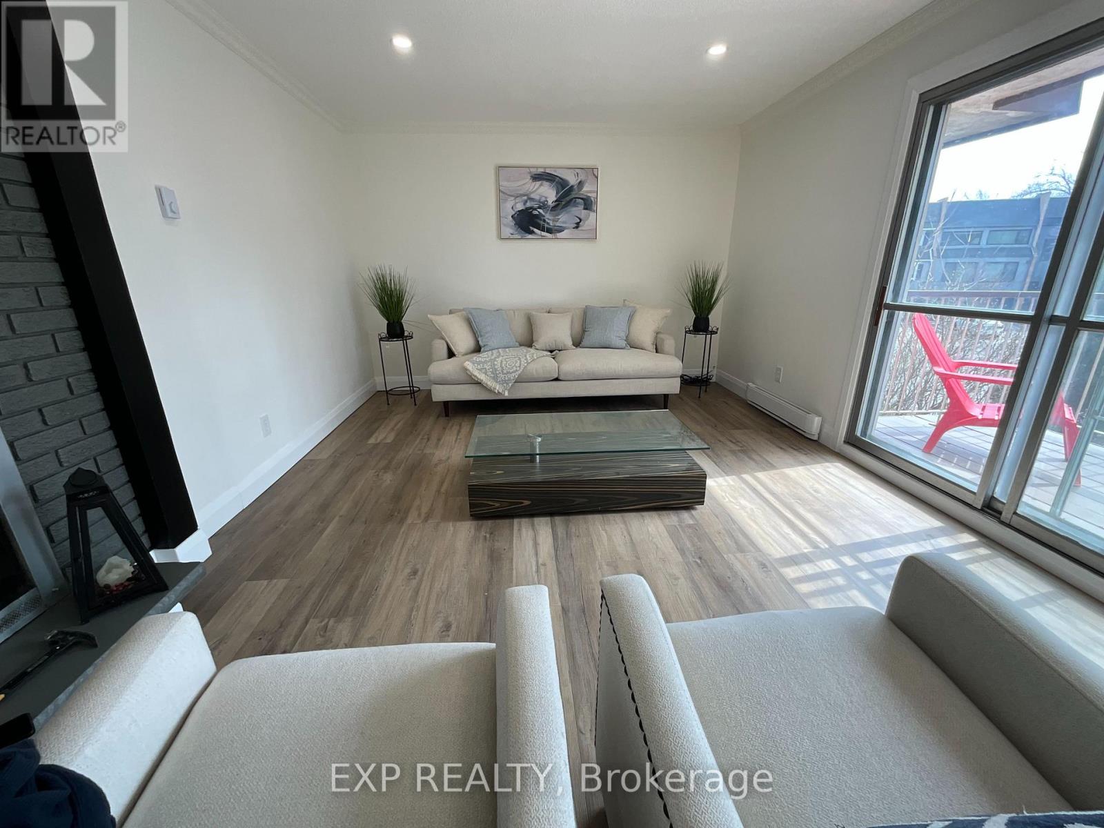 10 - 27 Tulip Street, Oakville, Ontario  L6L 3V3 - Photo 13 - W12961856