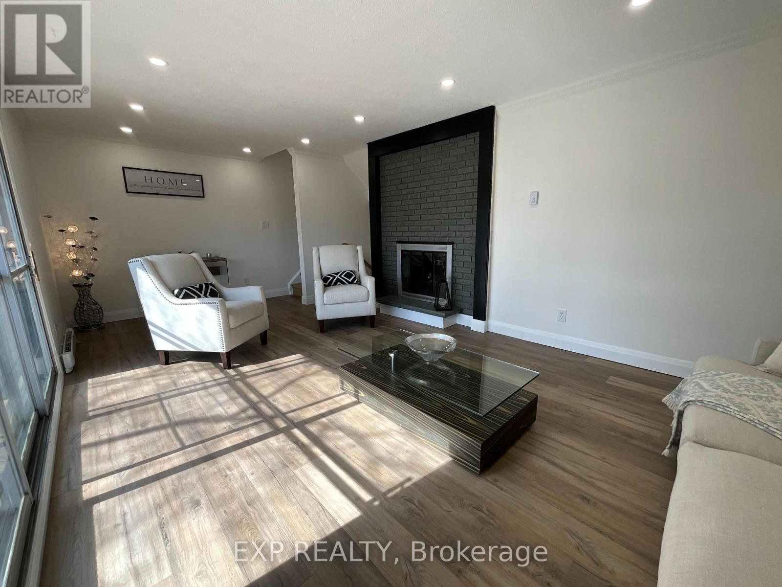 10 - 27 Tulip Street, Oakville, Ontario  L6L 3V3 - Photo 17 - W12961856