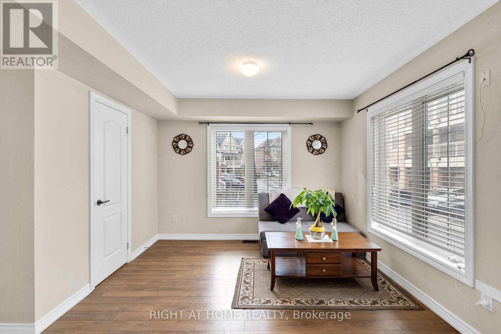 2 Shiff Crescent, Brampton, Ontario  L6Z 0B4 - Photo 6 - W12961862