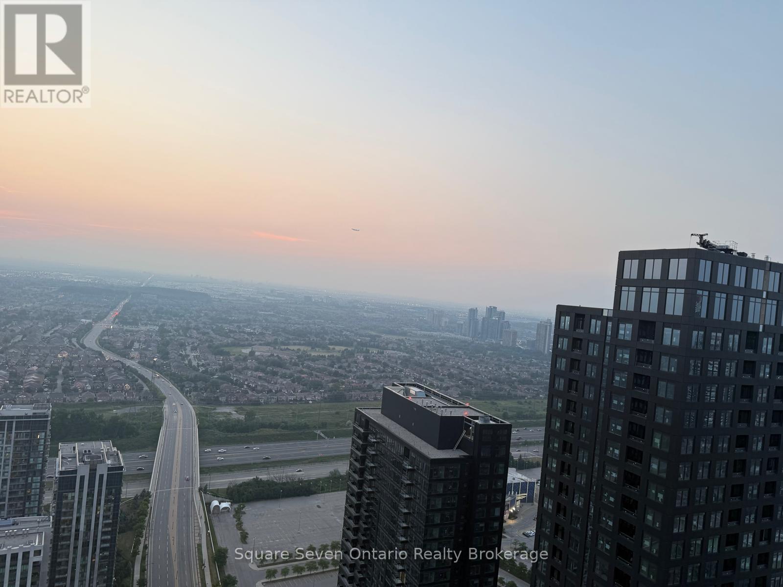 4911 - 430 Square One Drive, Mississauga, Ontario  L5B 0L6 - Photo 13 - W12961876