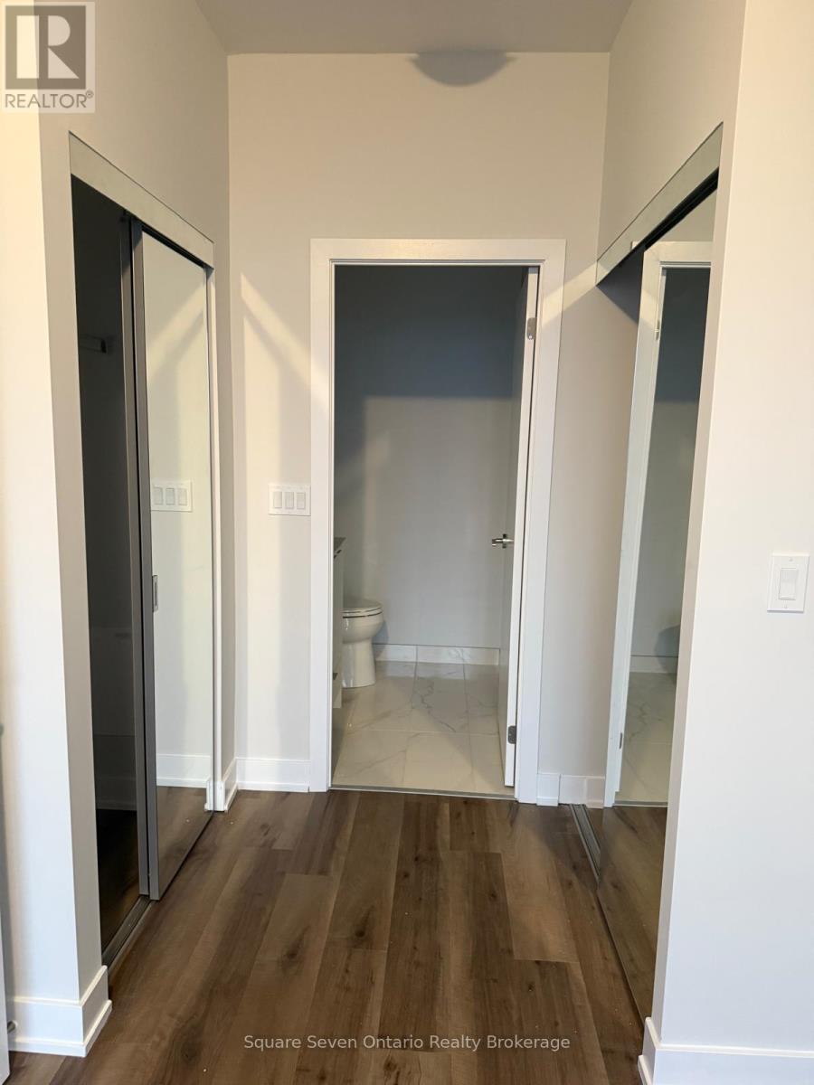 4911 - 430 Square One Drive, Mississauga, Ontario  L5B 0L6 - Photo 7 - W12961876