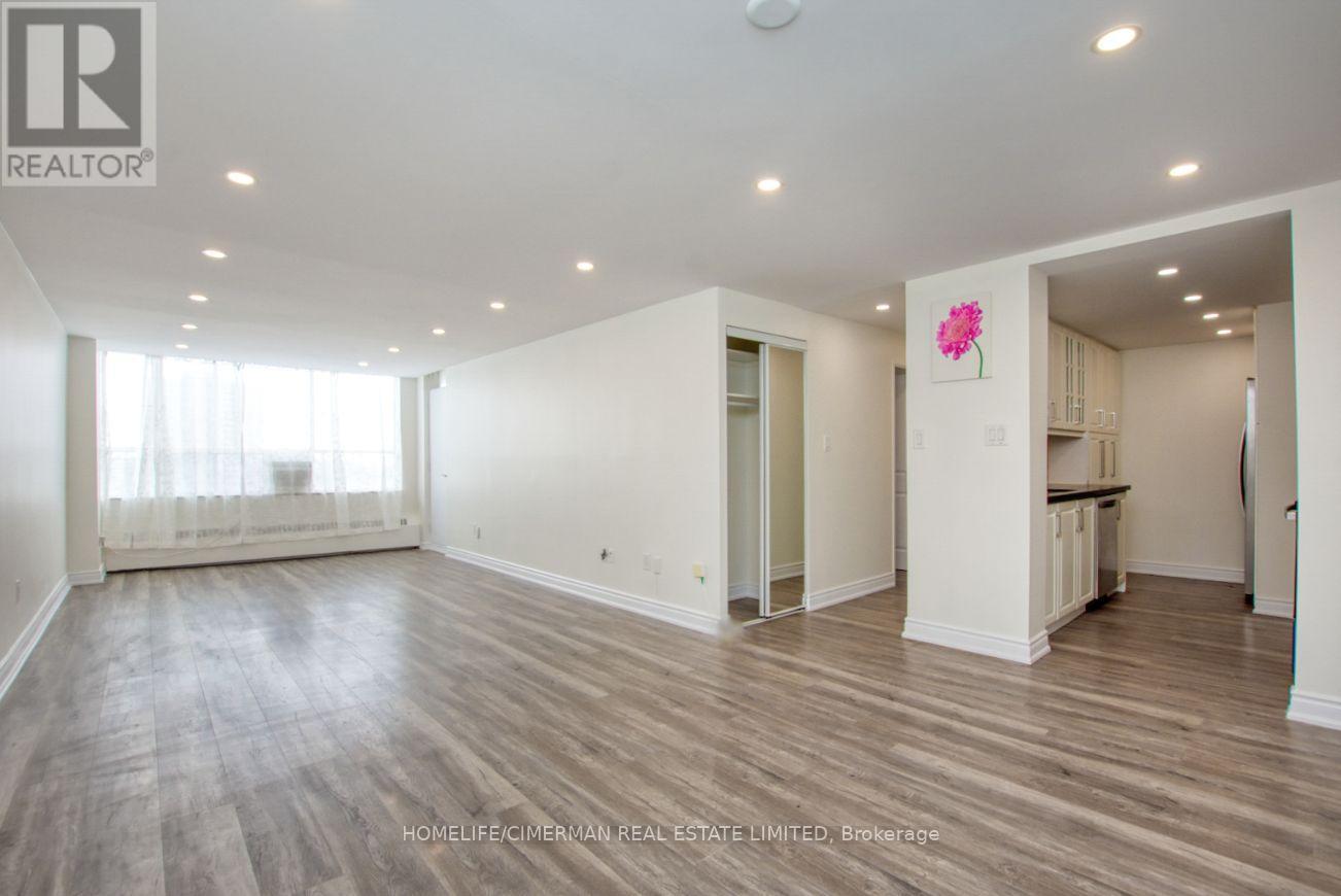 1511 - 320 Dixon Road, Toronto, Ontario  M9R 1S8 - Photo 3 - W12961894