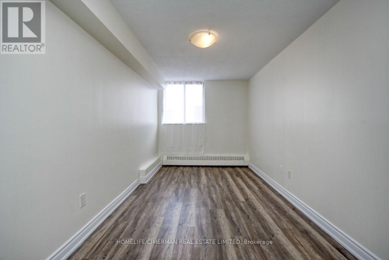 1511 - 320 Dixon Road, Toronto, Ontario  M9R 1S8 - Photo 7 - W12961894