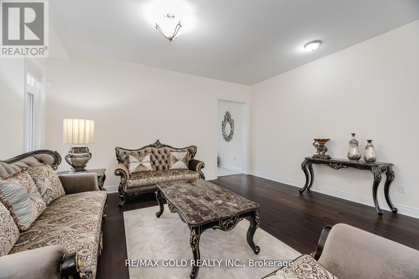 106 Rising Hill Ridge, Brampton, Ontario  L6Y 6B2 - Photo 9 - W12961898