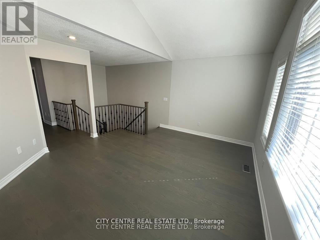 4777 Glasshill Grove, Mississauga, Ontario  L5M 7R6 - Photo 11 - W12961910