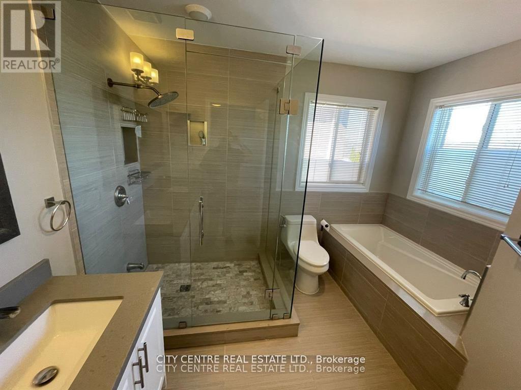 4777 Glasshill Grove, Mississauga, Ontario  L5M 7R6 - Photo 16 - W12961910