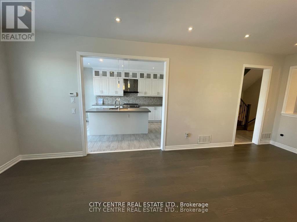 4777 Glasshill Grove, Mississauga, Ontario  L5M 7R6 - Photo 22 - W12961910