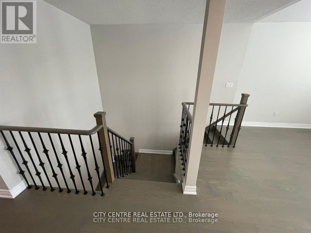 4777 Glasshill Grove, Mississauga, Ontario  L5M 7R6 - Photo 29 - W12961910