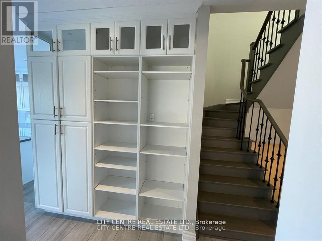 4777 Glasshill Grove, Mississauga, Ontario  L5M 7R6 - Photo 31 - W12961910