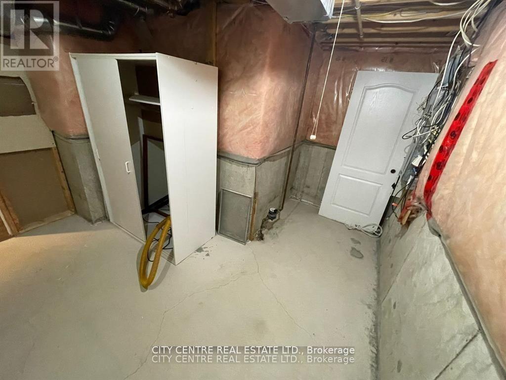 4777 Glasshill Grove, Mississauga, Ontario  L5M 7R6 - Photo 40 - W12961910