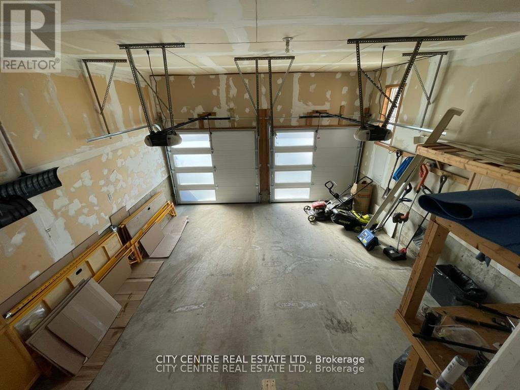 4777 Glasshill Grove, Mississauga, Ontario  L5M 7R6 - Photo 46 - W12961910