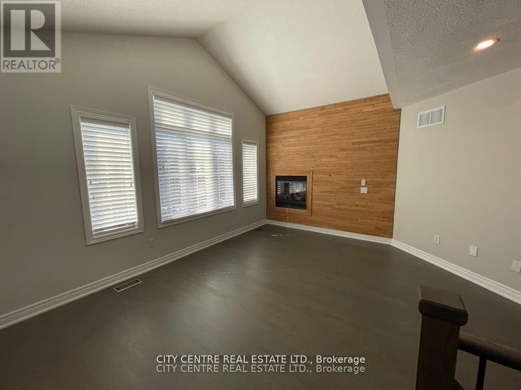 4777 Glasshill Grove, Mississauga, Ontario  L5M 7R6 - Photo 8 - W12961910