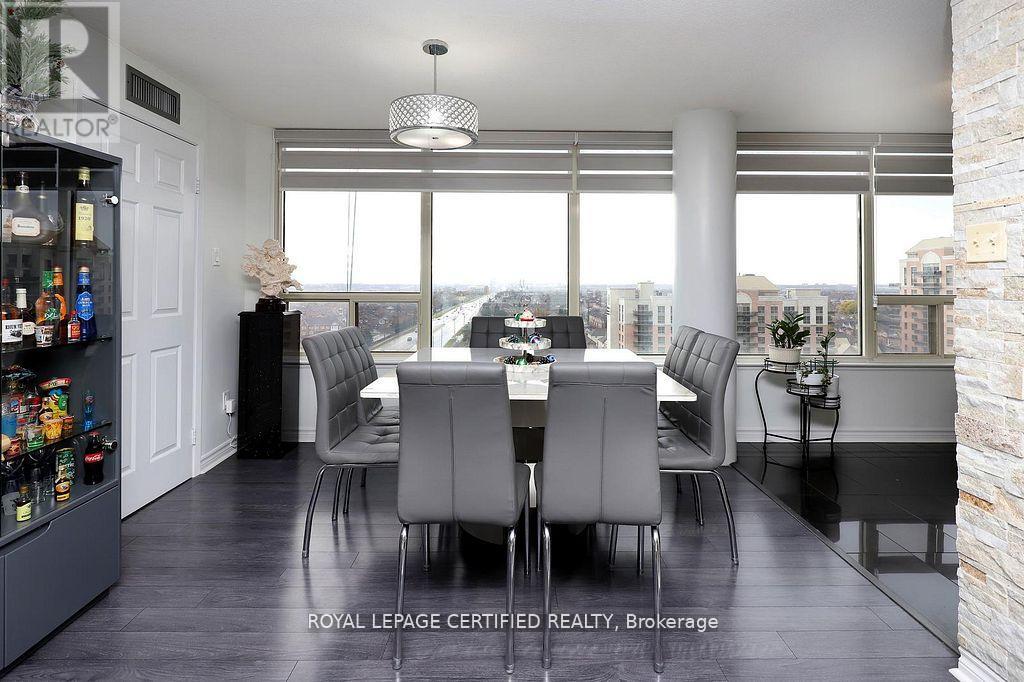 1409 - 700 Constellation Drive, Mississauga, Ontario  L5R 3G8 - Photo 10 - W12961916