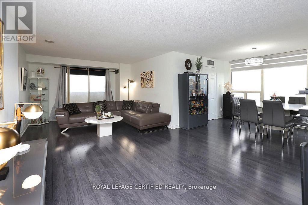 1409 - 700 Constellation Drive, Mississauga, Ontario  L5R 3G8 - Photo 15 - W12961916