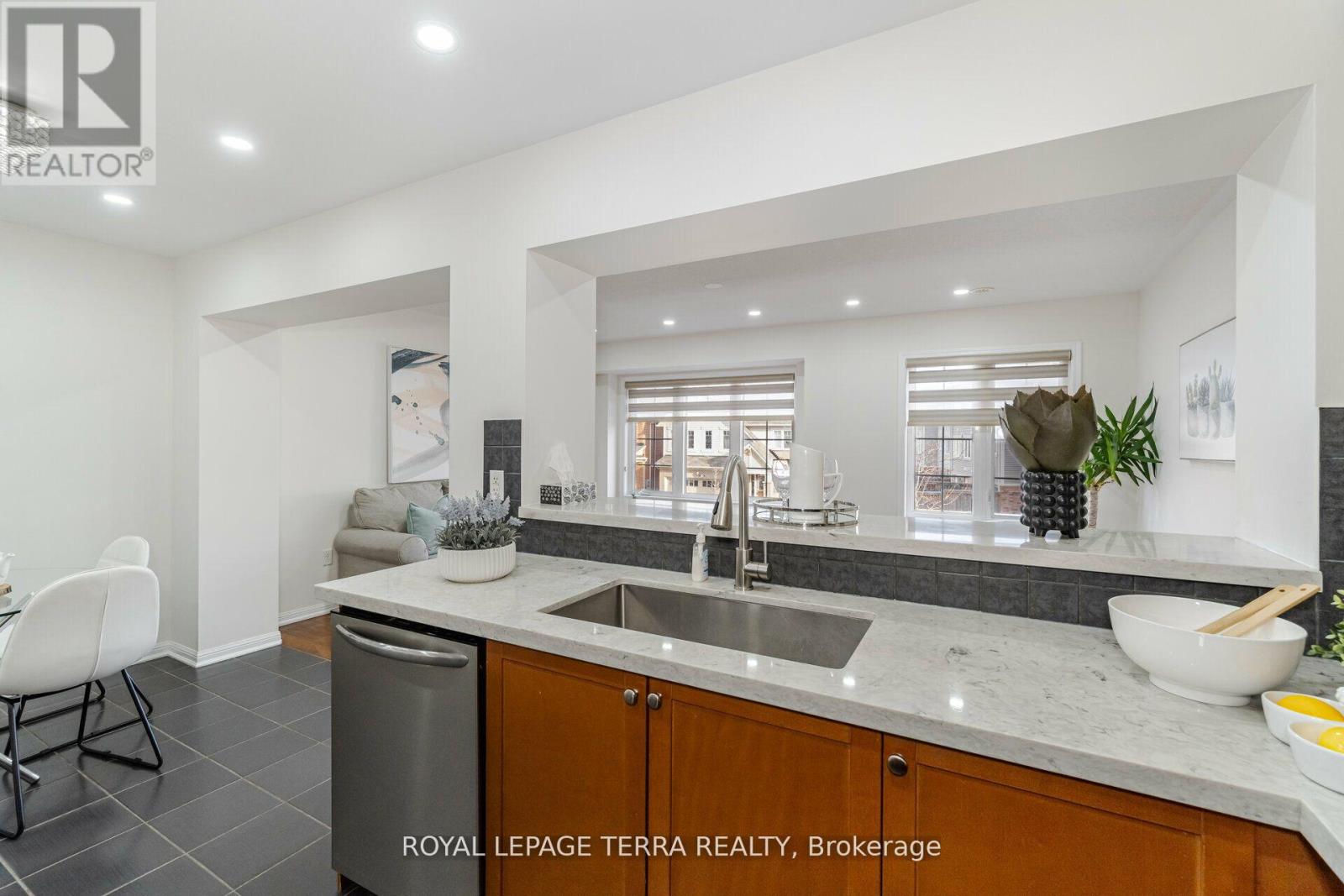 78 Donomore Drive, Brampton, Ontario  L7A 0S6 - Photo 11 - W12961944