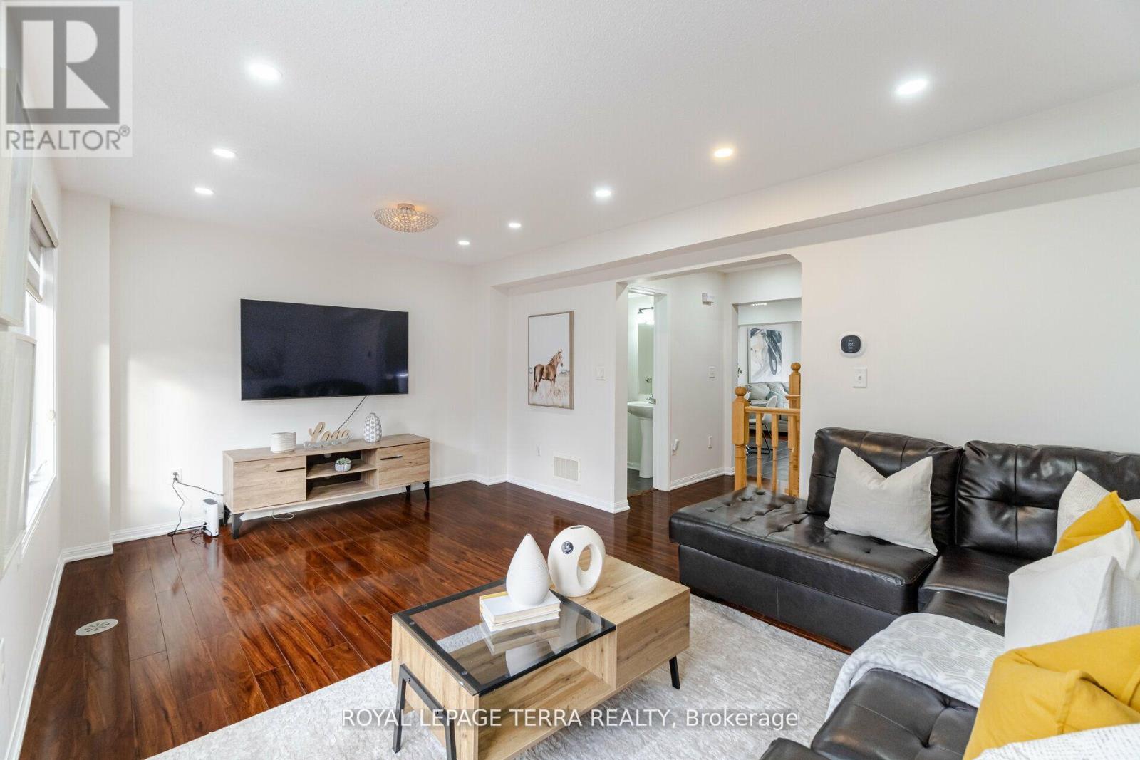 78 Donomore Drive, Brampton, Ontario  L7A 0S6 - Photo 8 - W12961944