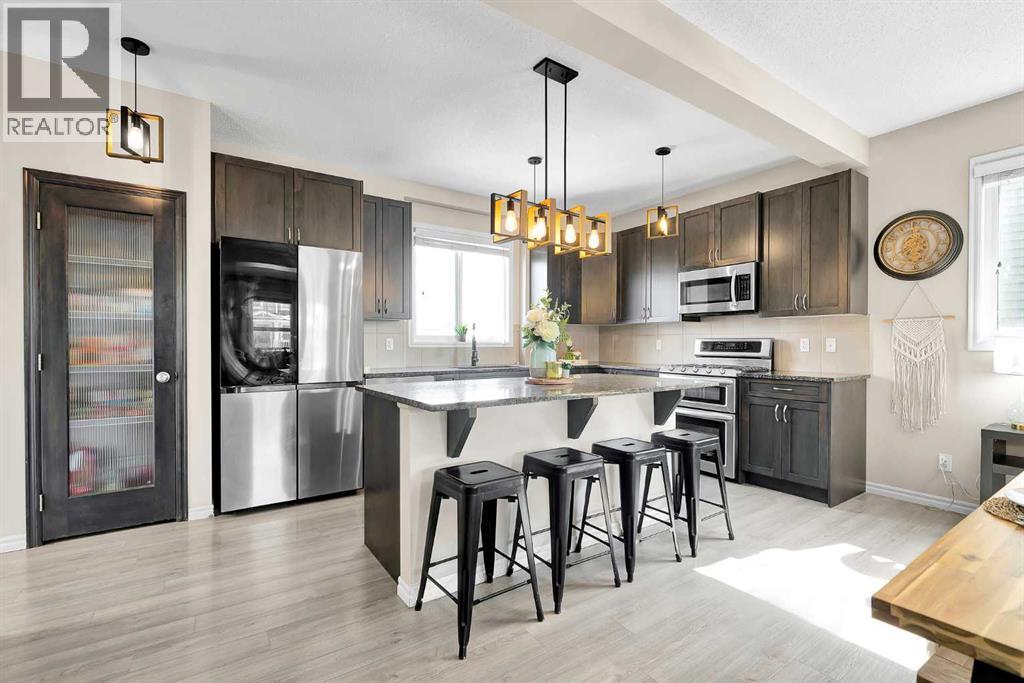 151 Heritage Drive, Cochrane, Alberta  T4C 0Y3 - Photo 6 - A2298031