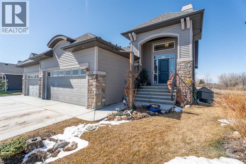 508 Montana Bay SE, High River, Alberta  T1V 0J6 - Photo 2 - A2299271