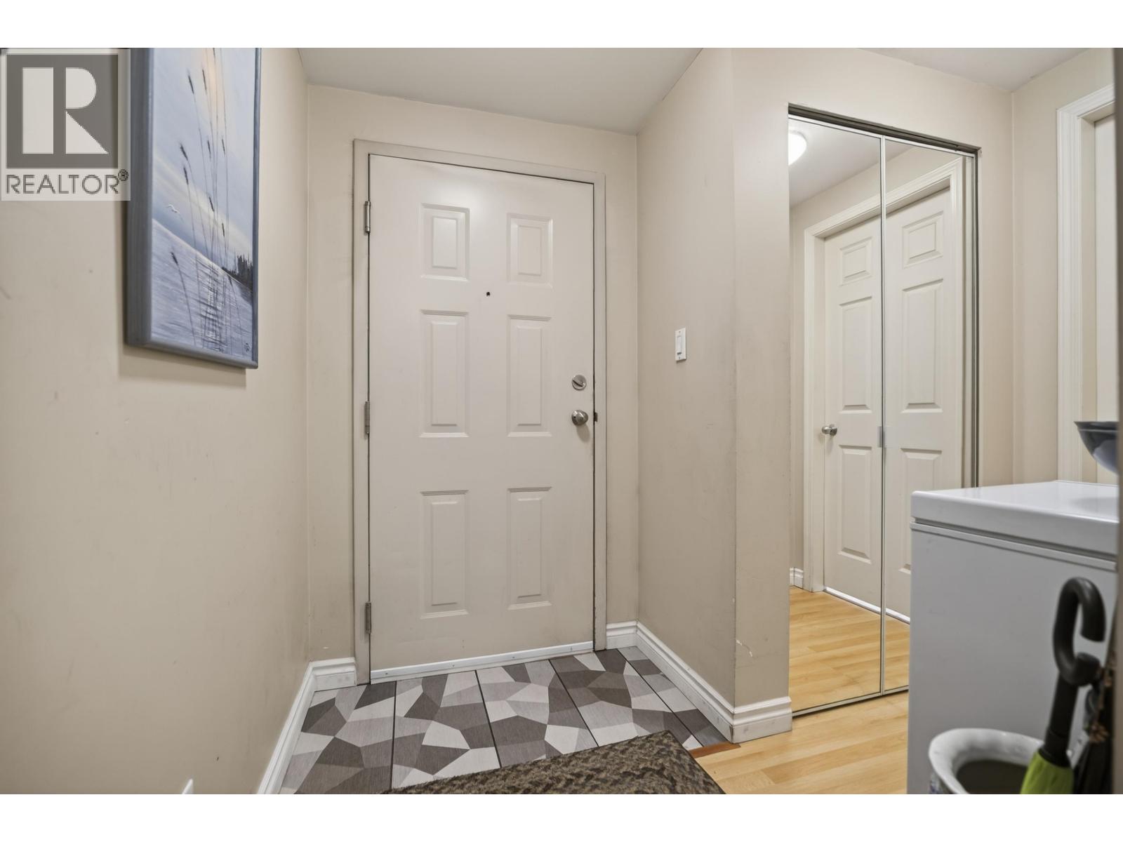 805 720 Carnarvon Street, New Westminster, British Columbia  V3M 6S2 - Photo 3 - R3107082