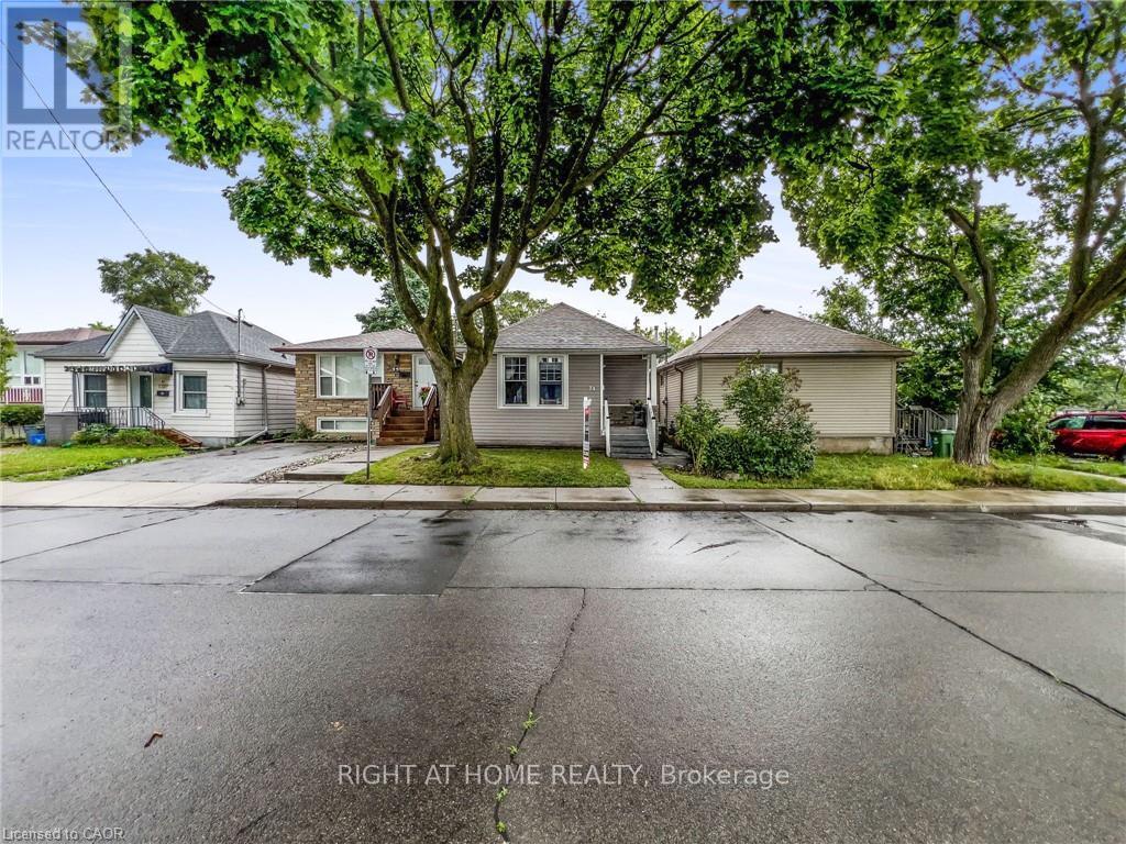 74 PROVINCE STREET N, Hamilton, Ontario