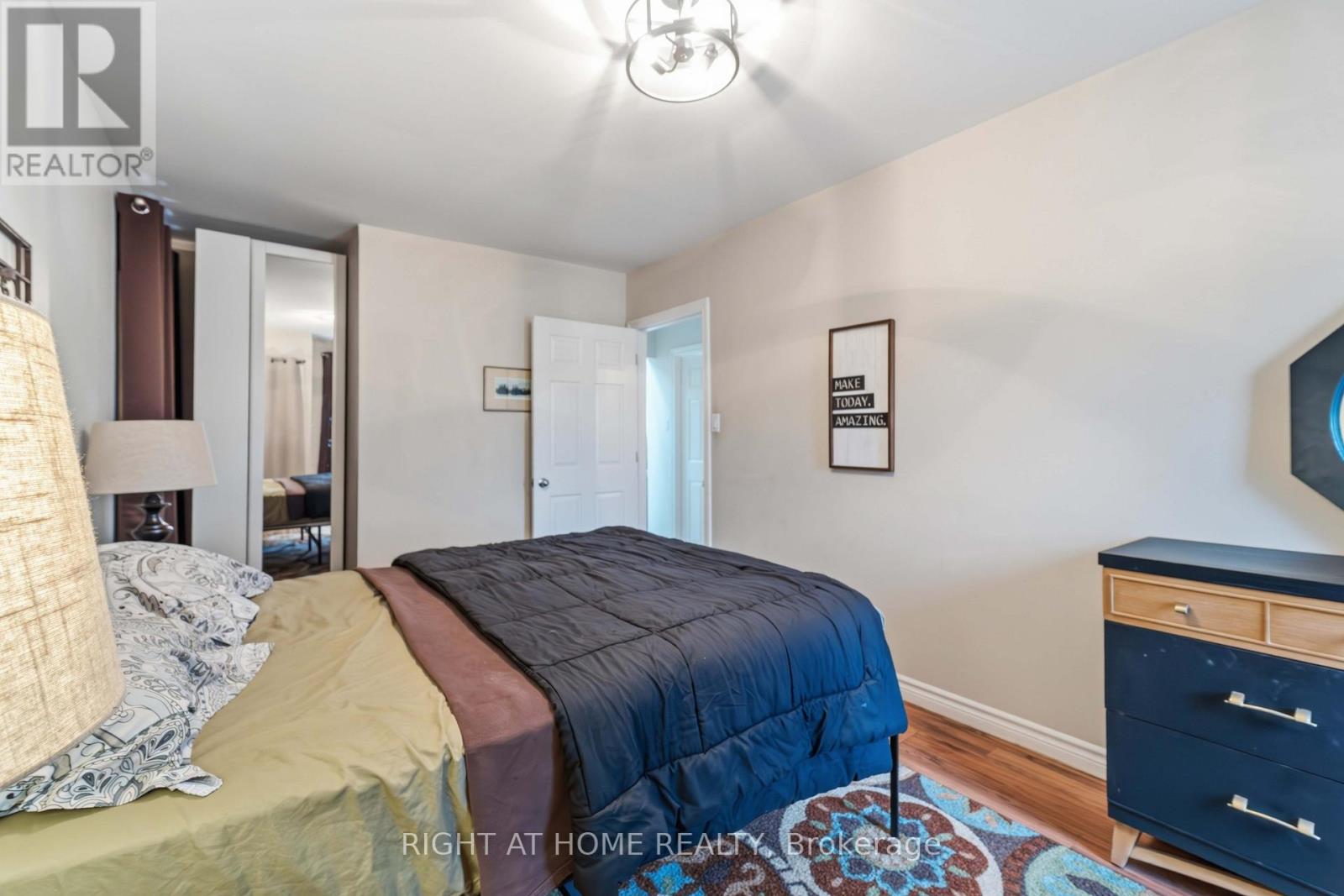 74 Province Street N, Hamilton, Ontario  L8H 4H6 - Photo 25 - X12961868